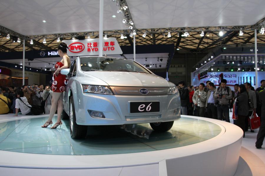  BYD E6 2009 года  (фото 37 из 60)